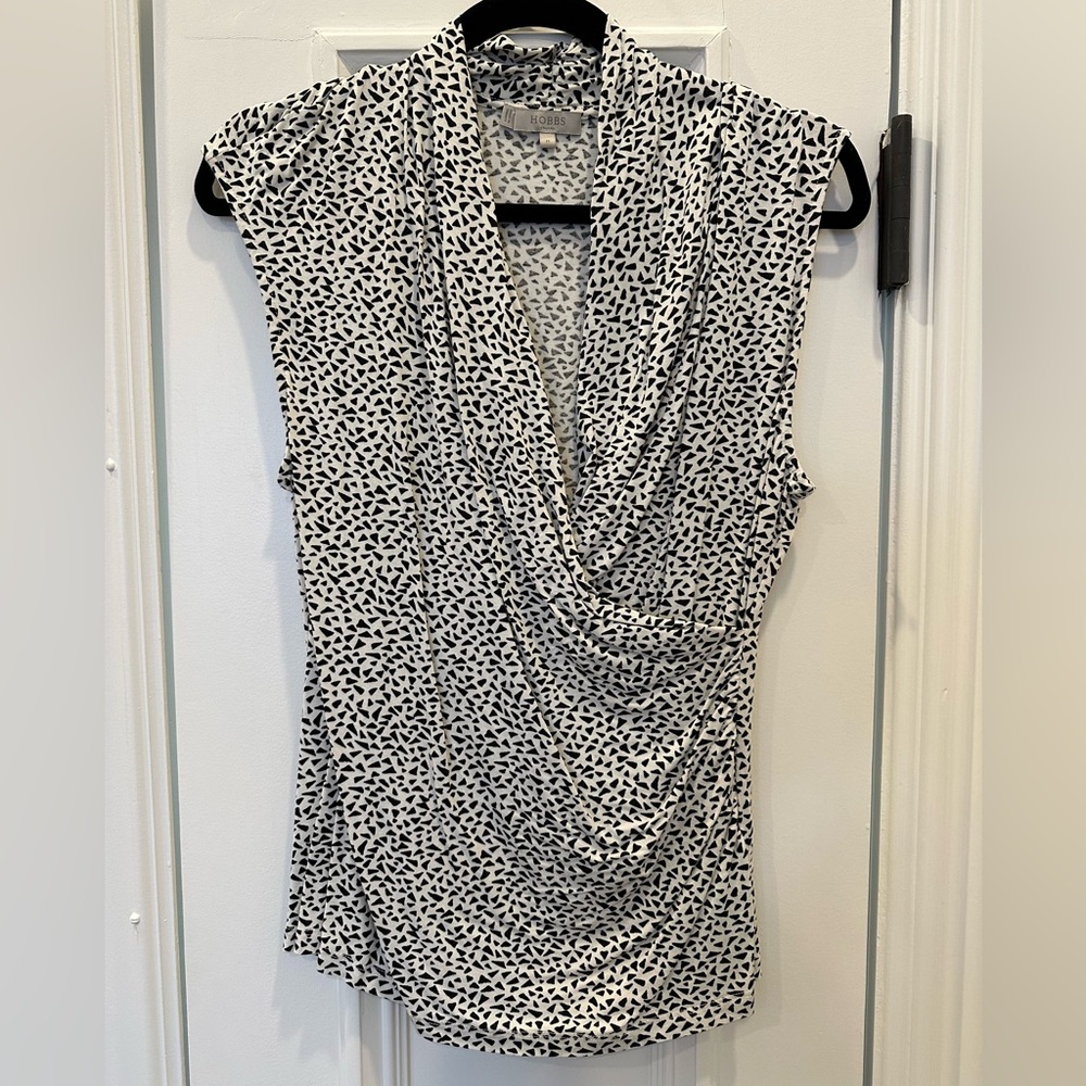 Hobbs Black and White Women's Drape Top Size Medium